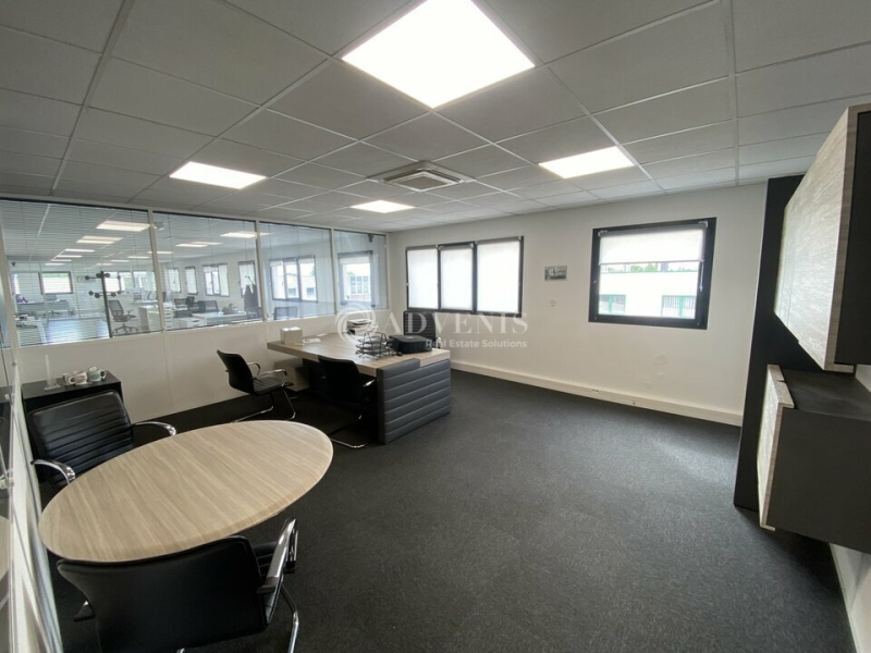 Vente Utilisateur Bureaux NEUILLY PLAISANCE (93360) - Photo 2