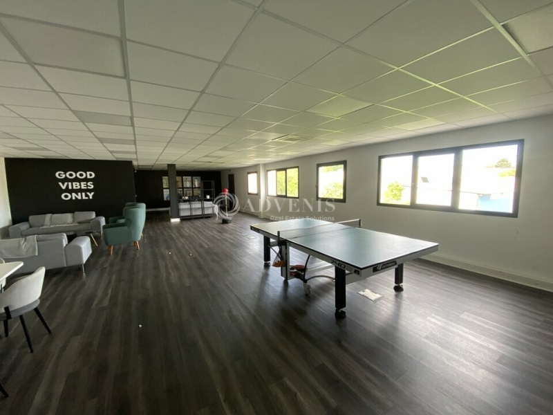 Vente Utilisateur Bureaux NEUILLY PLAISANCE (93360) - Photo 8