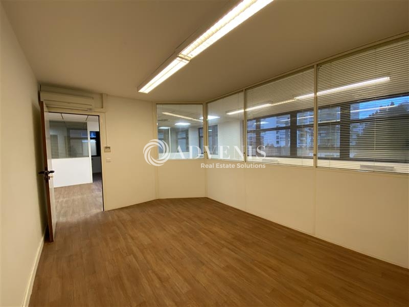 Location Bureaux ISSY LES MOULINEAUX (92130) - Photo 5