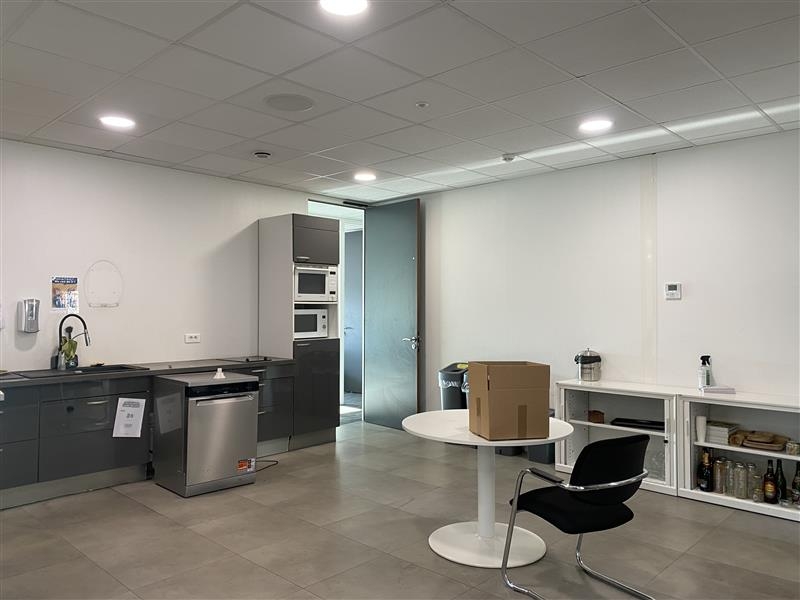 Location Activités Entrepôts IVRY SUR SEINE (94200) - Photo 12