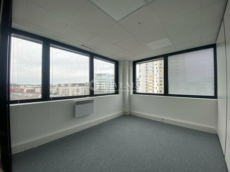 Location Bureaux ISSY LES MOULINEAUX (92130) - Photo 9