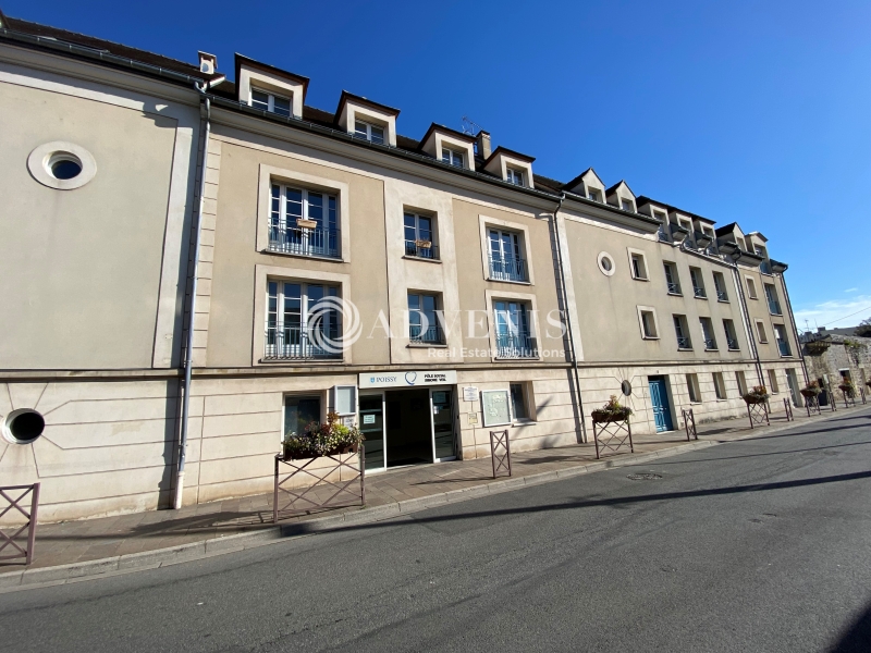 Vente Utilisateur Bureaux POISSY (78300) - Photo 1