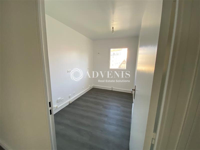 Vente Utilisateur Bureaux POISSY (78300) - Photo 3