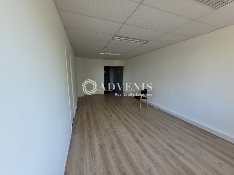 Location Bureaux POISSY (78300) - Photo 5