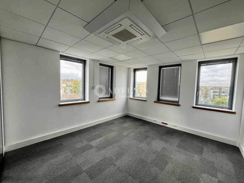 Location Bureaux NANTERRE (92000) - Photo 6