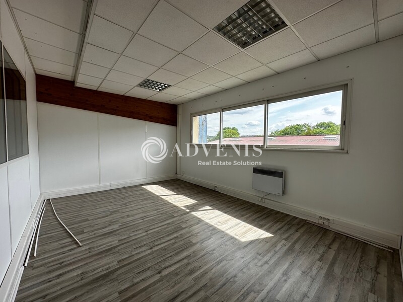 Vente Investisseur Bureaux MORAINVILLIERS (78630) - Photo 3