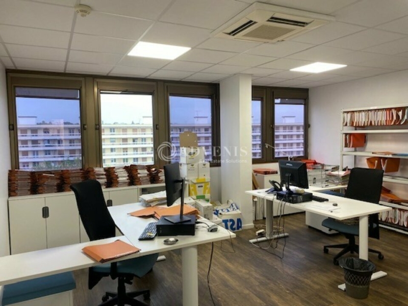 Location Bureaux POISSY (78300) - Photo 10