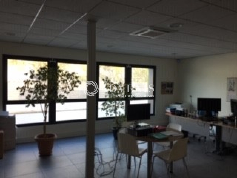 Vente Utilisateur Bureaux ORGEVAL (78630) - Photo 4