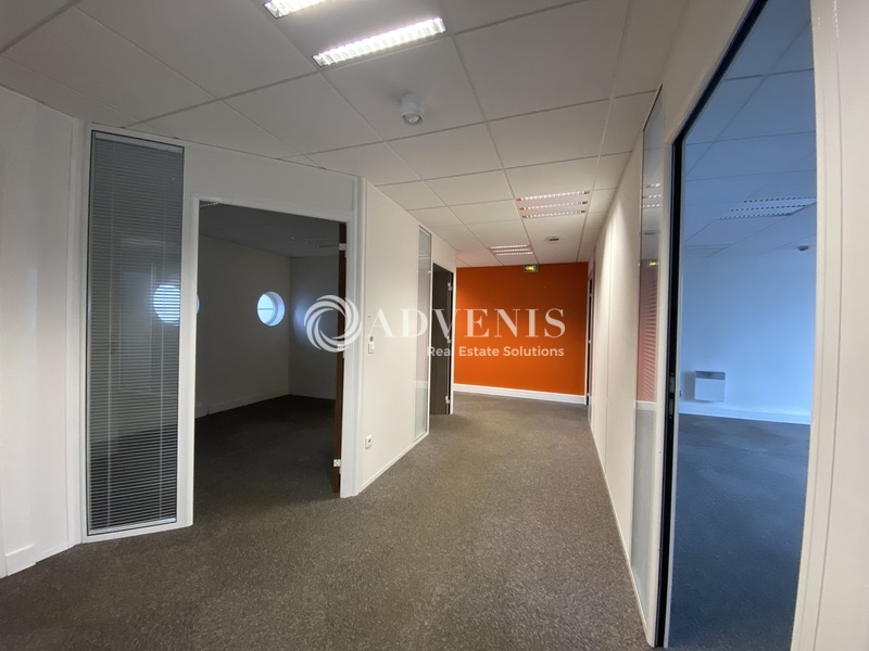 Location Bureaux POISSY (78300) - Photo 10