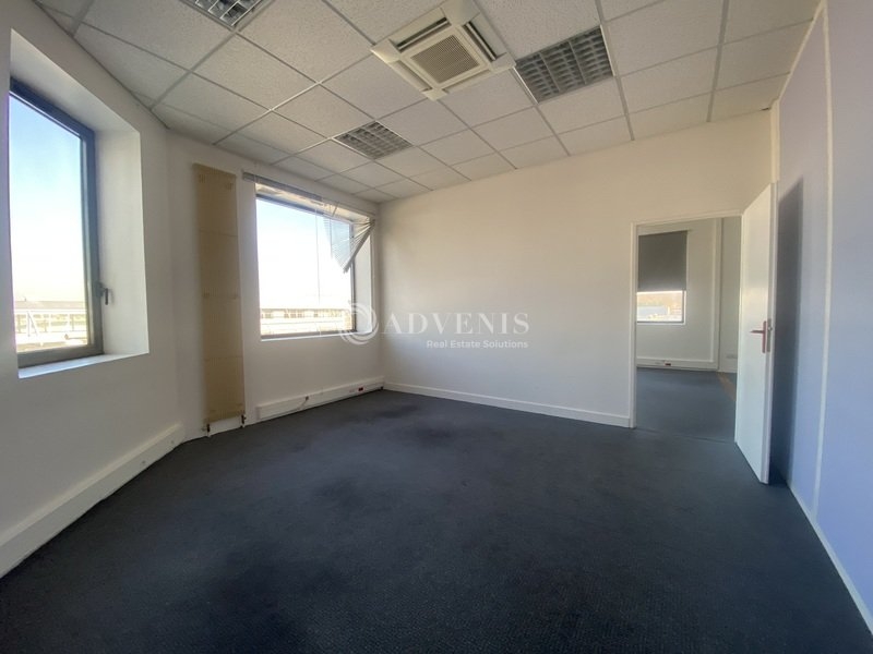 Location Bureaux POISSY (78300) - Photo 7