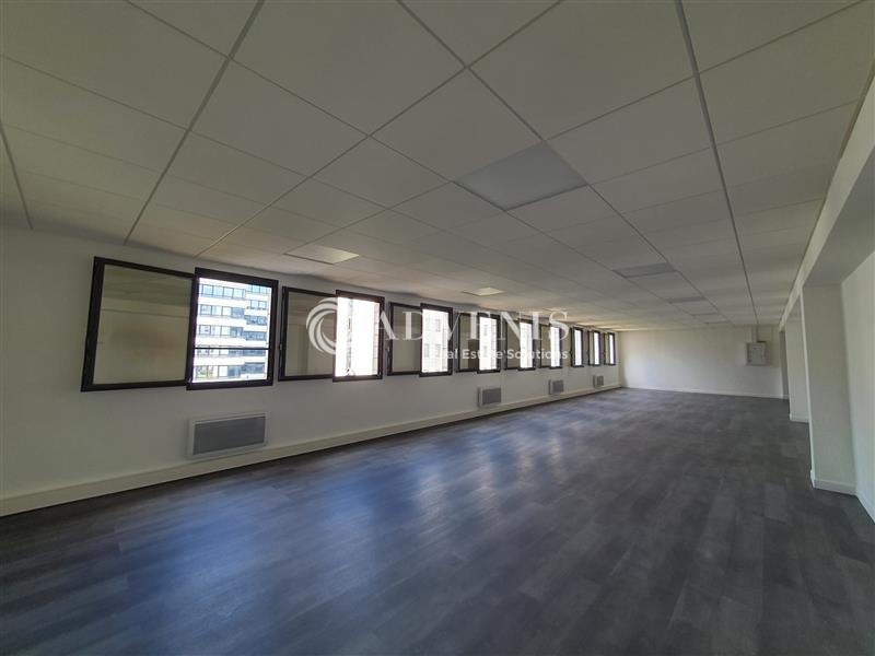 Location Bureaux NANTERRE (92000) - Photo 11