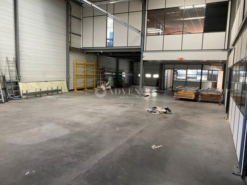 Location Activités Entrepôts POISSY (78300) - Photo 12