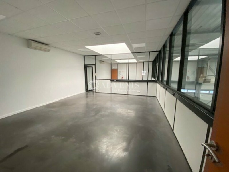 Location Activités Entrepôts POISSY (78300) - Photo 14