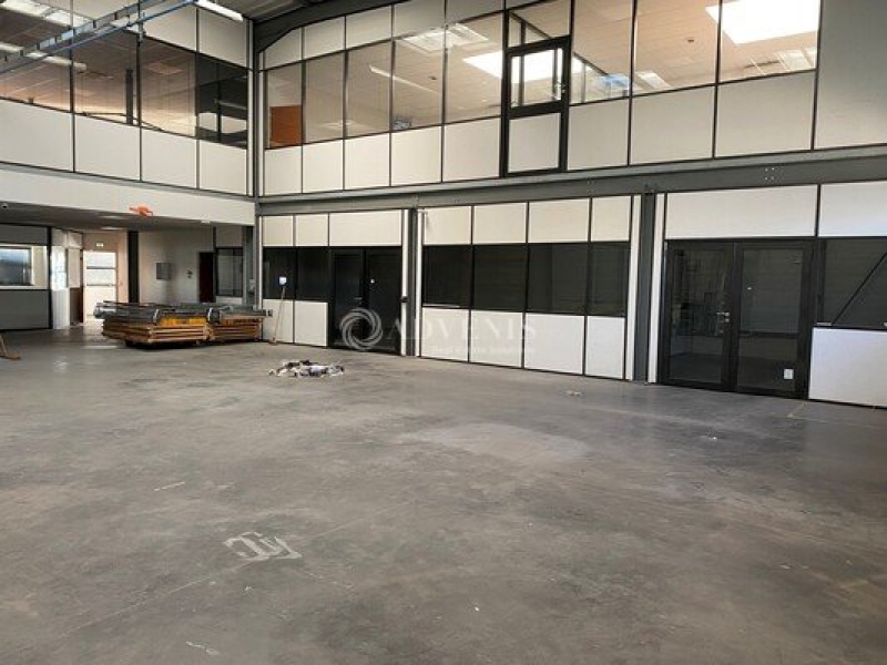 Location Activités Entrepôts POISSY (78300) - Photo 9