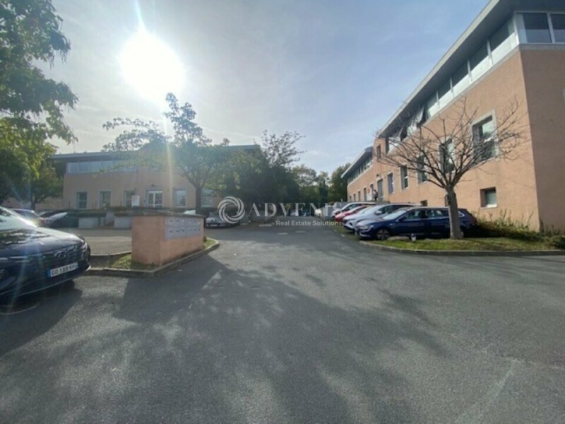 Location Bureaux FOURQUEUX (78112) - Photo 5