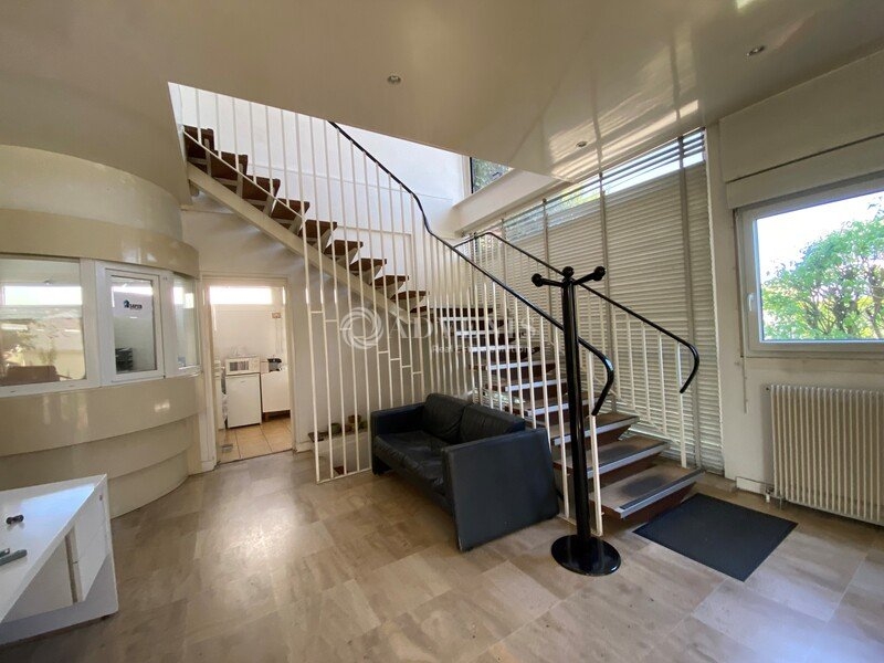 Vente Utilisateur Bureaux POISSY (78300) - Photo 9