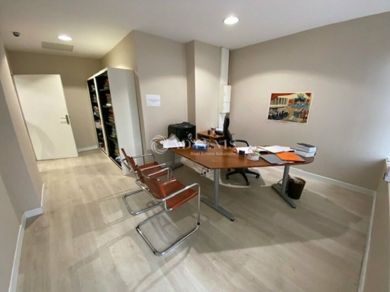 Vente Investisseur Bureaux ACHERES (78260) - Photo 2