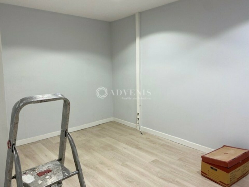 Vente Investisseur Bureaux ACHERES (78260) - Photo 4