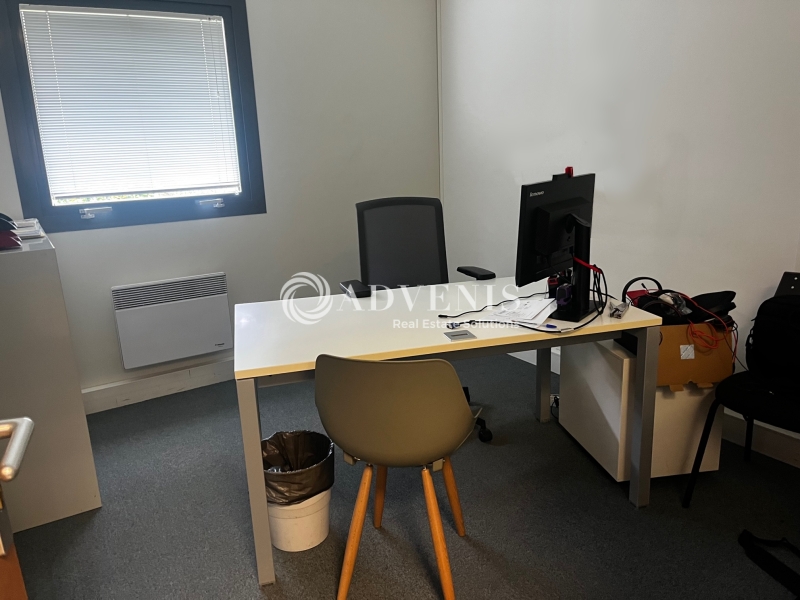 Location Bureaux SAINT CYR SUR LOIRE (37540) - Photo 5