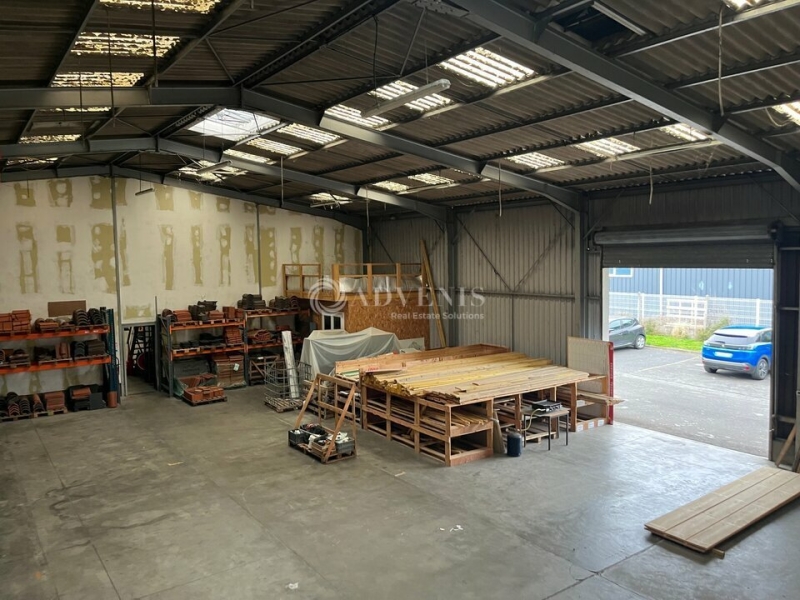 Location Activités Entrepôts SAINT PIERRE DES CORPS (37700) - Photo 2