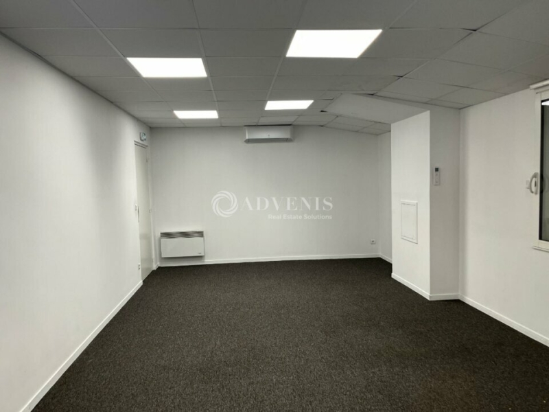 Location Activités Entrepôts SAINT PIERRE DES CORPS (37700) - Photo 6