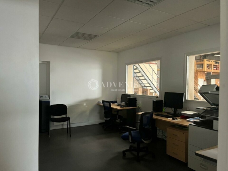 Location Activités Entrepôts SAINT PIERRE DES CORPS (37700) - Photo 9