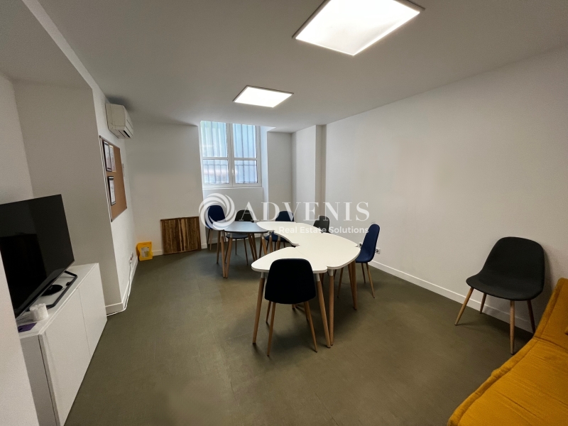 Location Bureaux TOURS (37000) - Photo 4