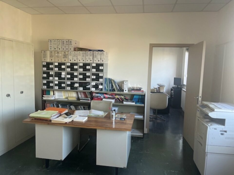 Location Activités Entrepôts JOUE LES TOURS (37300) - Photo 11