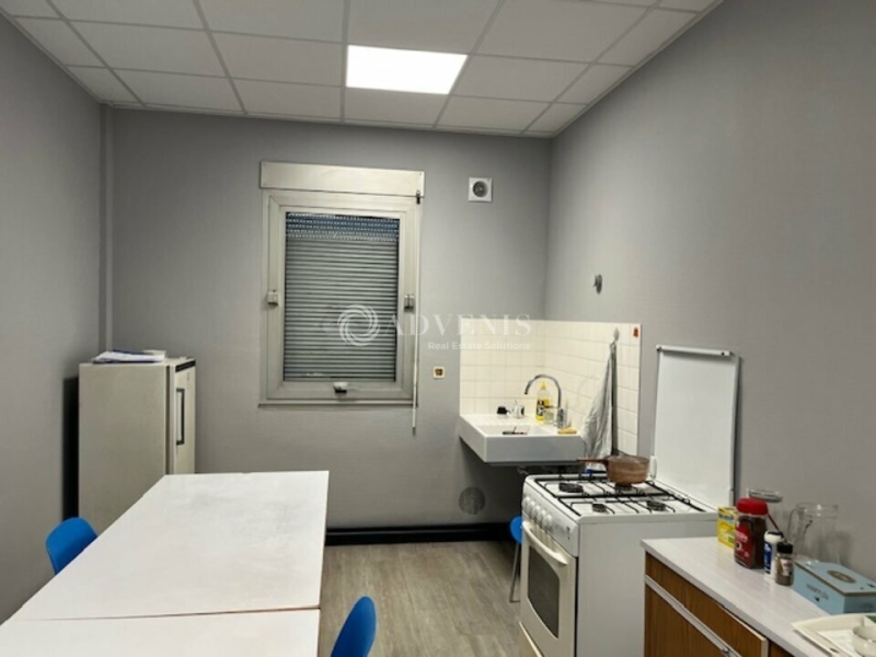 Location Activités Entrepôts JOUE LES TOURS (37300) - Photo 5