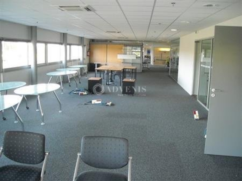 Location Bureaux SAINT CYR SUR LOIRE (37540) - Photo 10