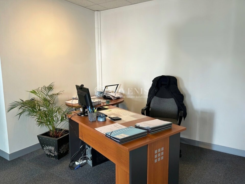 Location Bureaux TOURS (37100) - Photo 4
