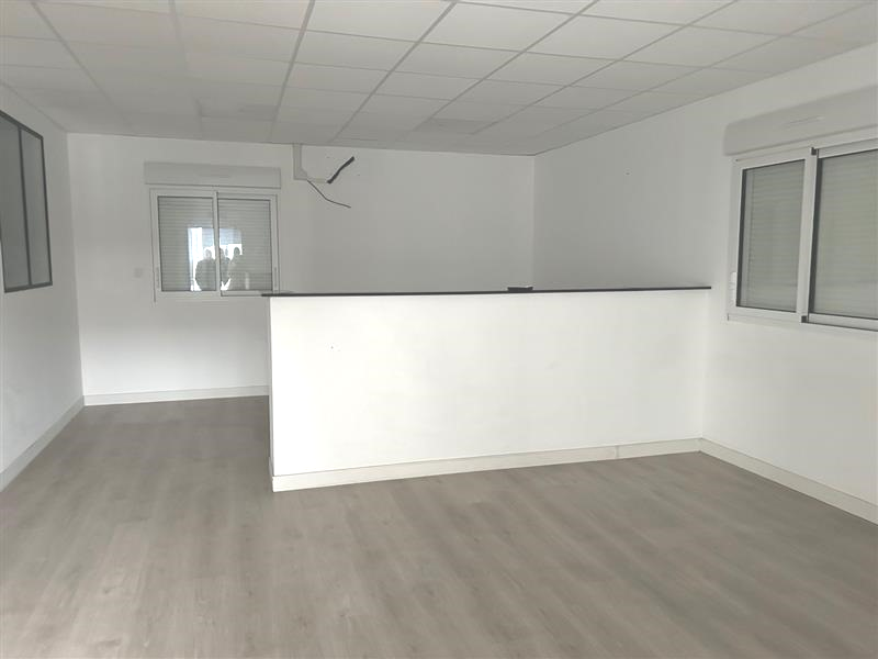 Location Activités Entrepôts CHAMBRAY LES TOURS (37170) - Photo 3