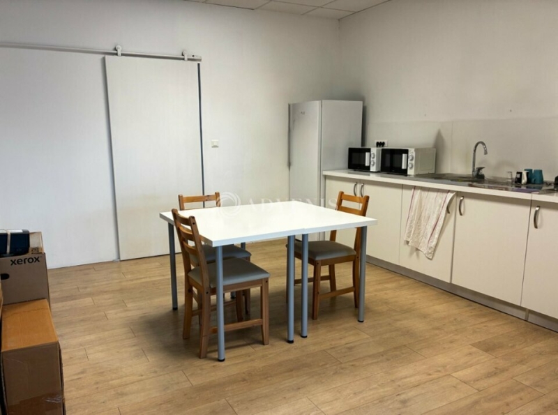 Location Bureaux SAINT AVERTIN (37550) - Photo 6