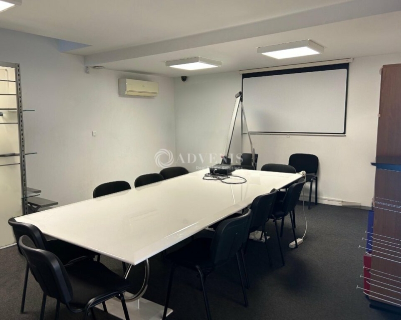 Location Commerces VEIGNE (37250) - Photo 9