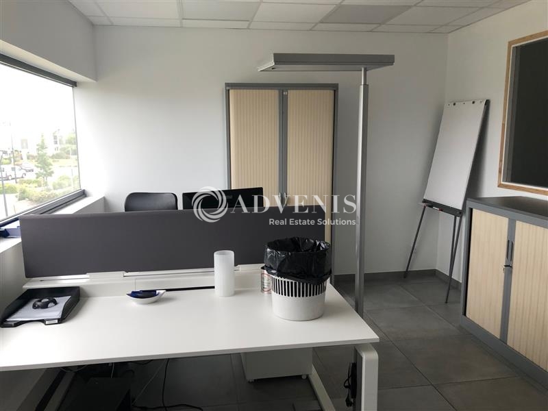 Location Bureaux SAINT CYR SUR LOIRE (37540) - Photo 3