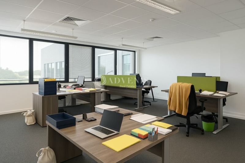 Location Bureaux TOURS (37100) - Photo 2