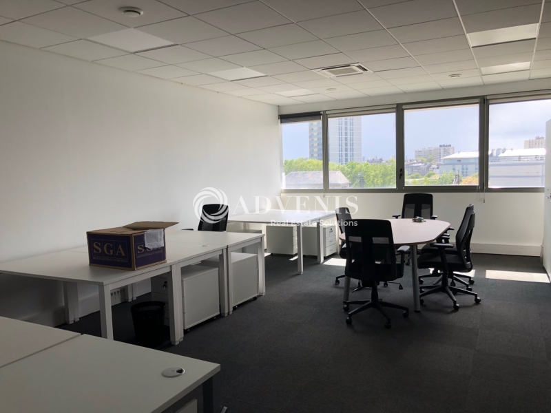 Location Bureaux TOURS (37000) - Photo 2