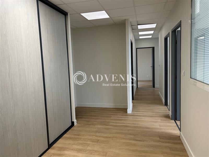 Location Bureaux TOURS (37000) - Photo 2