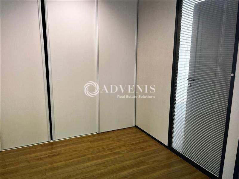 Location Bureaux TOURS (37000) - Photo 6