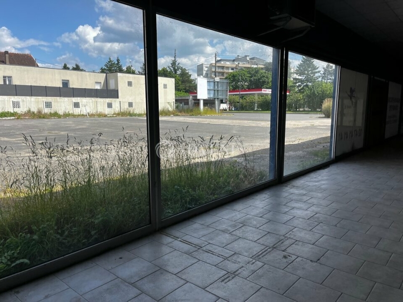 Vente Investisseur Commerces JOUE LES TOURS (37300) - Photo 3
