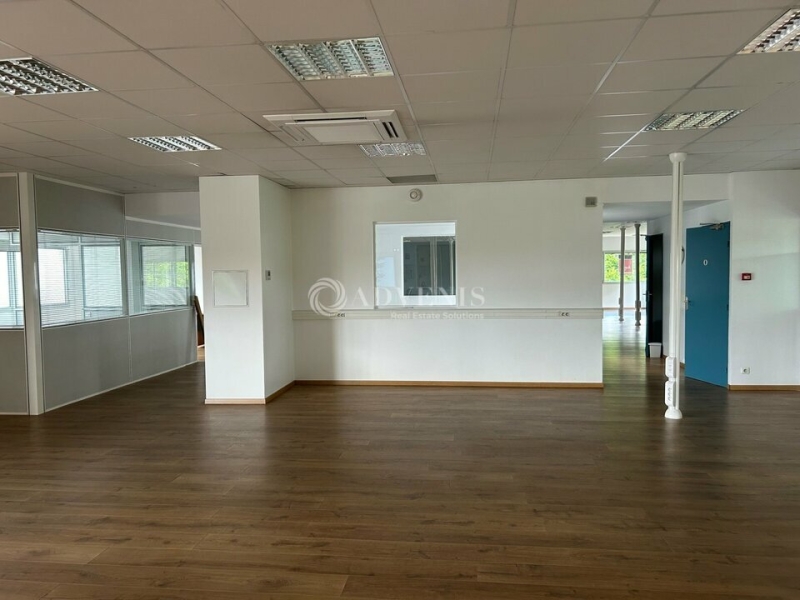 Location Bureaux BALLAN MIRE (37510) - Photo 10