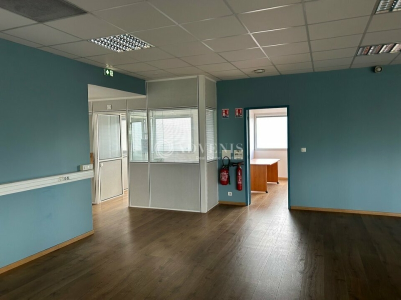 Location Bureaux BALLAN MIRE (37510) - Photo 8