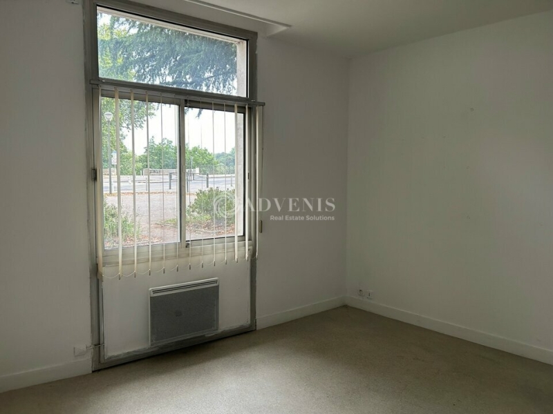 Location Bureaux TOURS (37000) - Photo 5