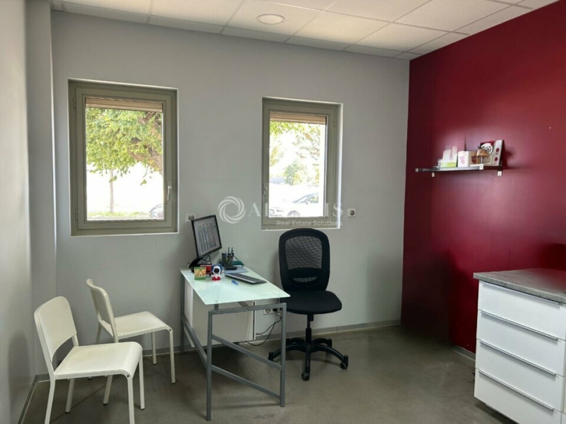 Vente Investisseur Bureaux TRUYES (37320) - Photo 3