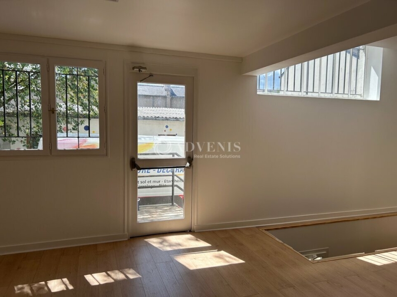 Location Bureaux TOURS (37000) - Photo 12