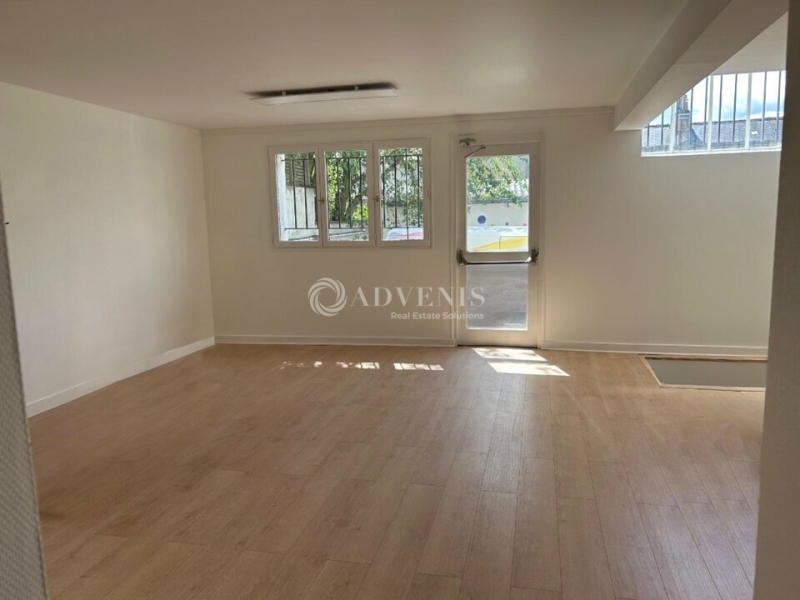 Location Bureaux TOURS (37000) - Photo 3