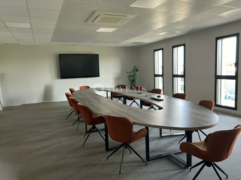 Location Bureaux AMBOISE (37400) - Photo 1