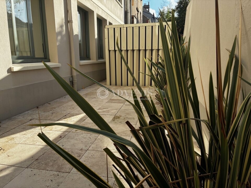 Location Bureaux TOURS (37000) - Photo 6