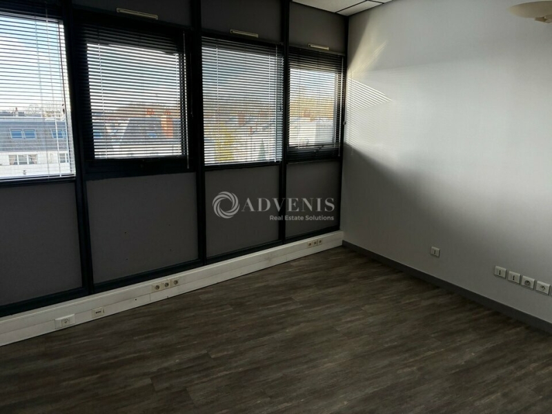 Vente Investisseur Bureaux TOURS (37000) - Photo 5