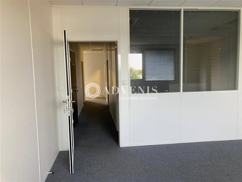 Location Bureaux LA CHAUSSEE SAINT VICTOR (41260) - Photo 3